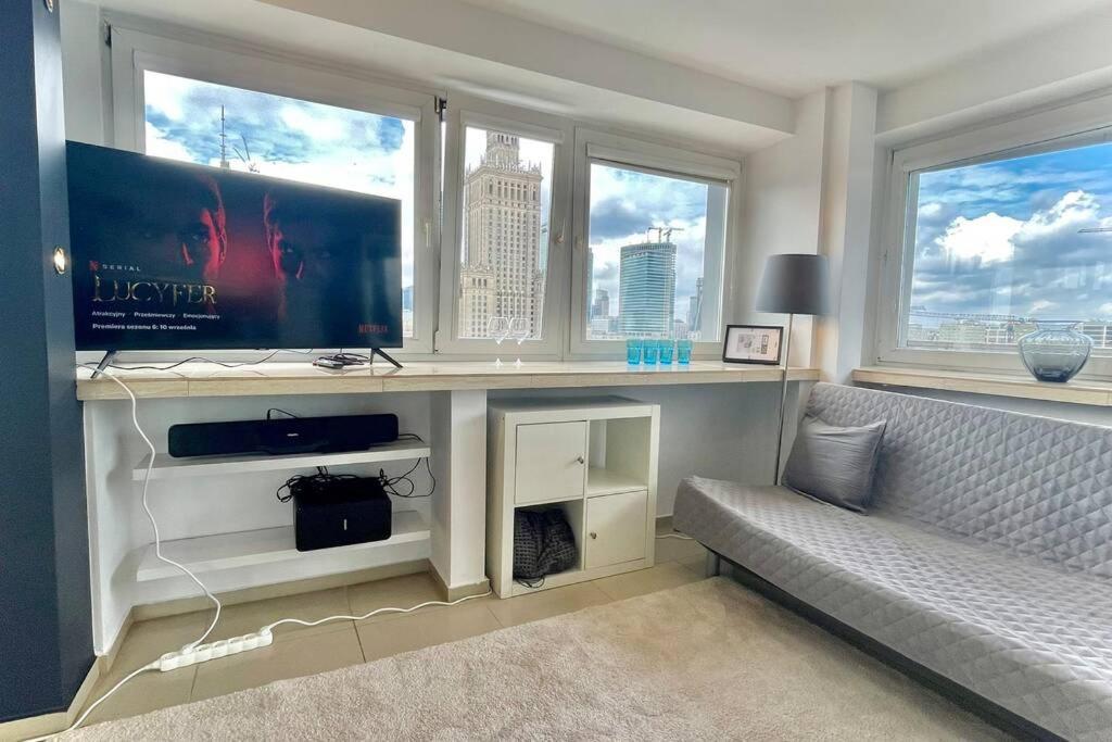 Sawa Apartment 2Xmetro Wifi 500 Mbs 50'Tv Netflix Hbo Appletv+ Warsaw Ngoại thất bức ảnh
