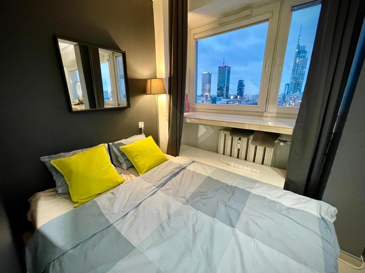 Sawa Apartment 2Xmetro Wifi 500 Mbs 50'Tv Netflix Hbo Appletv+ Warsaw Ngoại thất bức ảnh