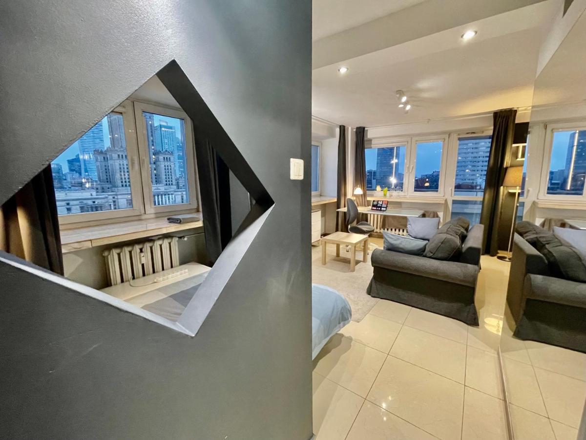 Sawa Apartment 2Xmetro Wifi 500 Mbs 50'Tv Netflix Hbo Appletv+ Warsaw Ngoại thất bức ảnh