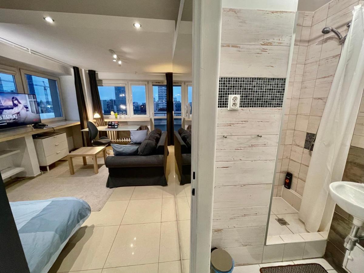 Sawa Apartment 2Xmetro Wifi 500 Mbs 50'Tv Netflix Hbo Appletv+ Warsaw Ngoại thất bức ảnh