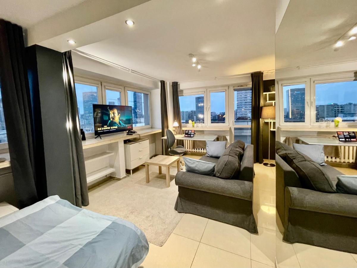 Sawa Apartment 2Xmetro Wifi 500 Mbs 50'Tv Netflix Hbo Appletv+ Warsaw Ngoại thất bức ảnh