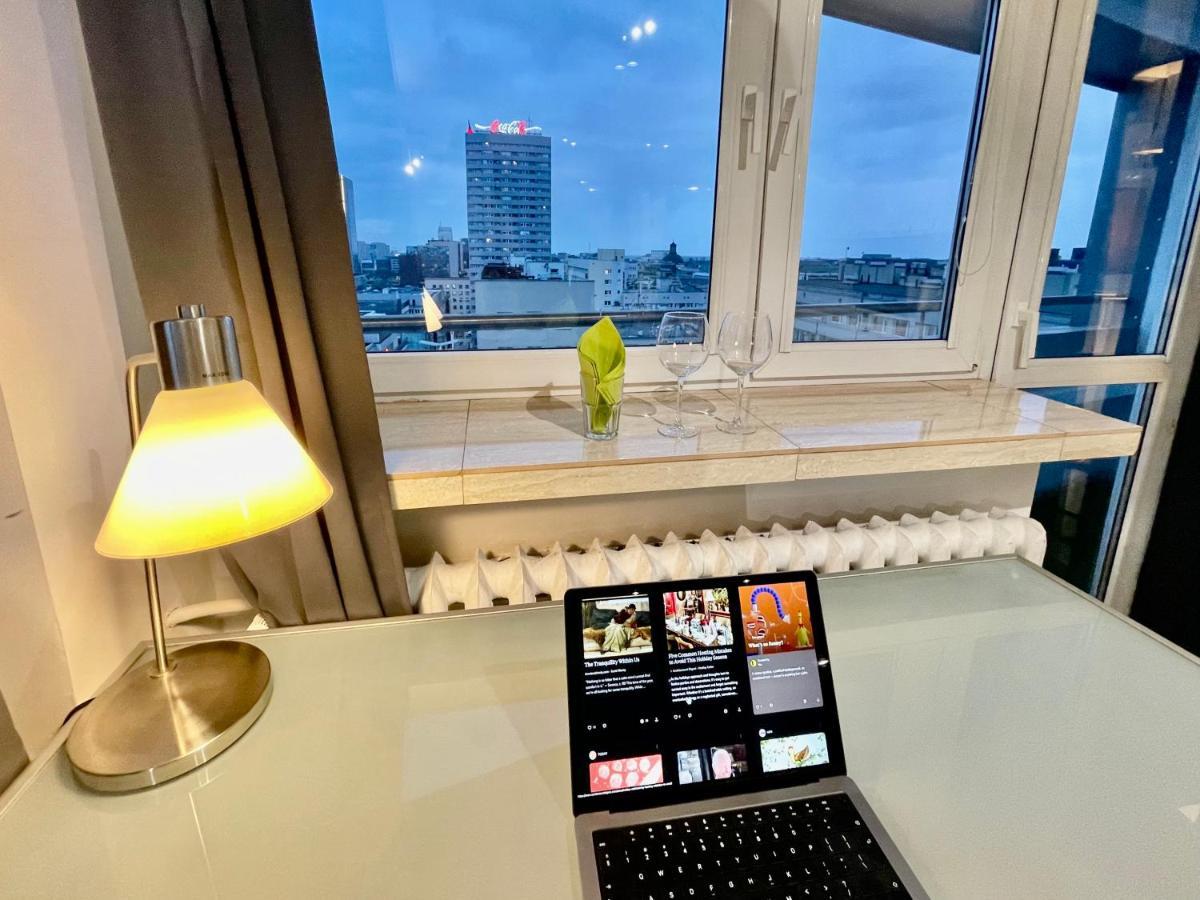 Sawa Apartment 2Xmetro Wifi 500 Mbs 50'Tv Netflix Hbo Appletv+ Warsaw Ngoại thất bức ảnh
